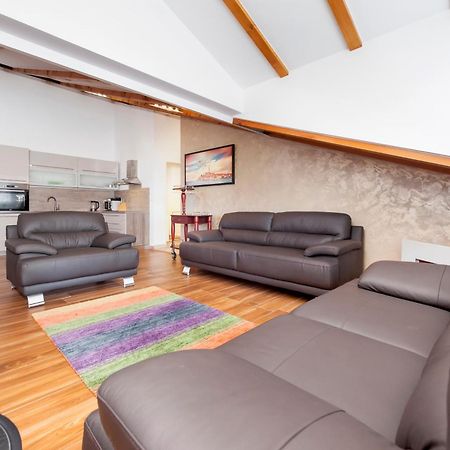 Apartment The Loft Ρόβινι Εξωτερικό φωτογραφία