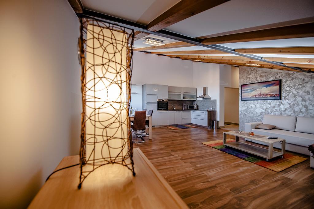 Apartment The Loft Ρόβινι Εξωτερικό φωτογραφία
